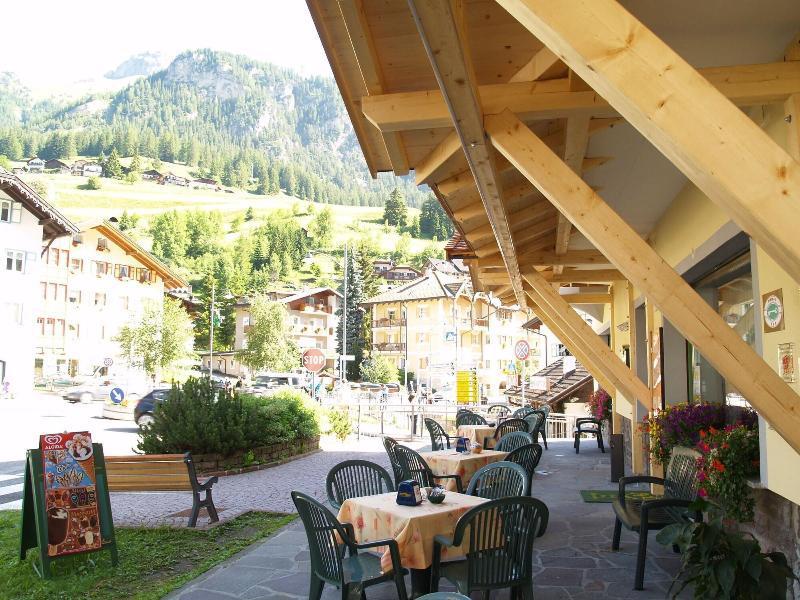 Hotel Ladina Campitello di Fassa Eksteriør bilde