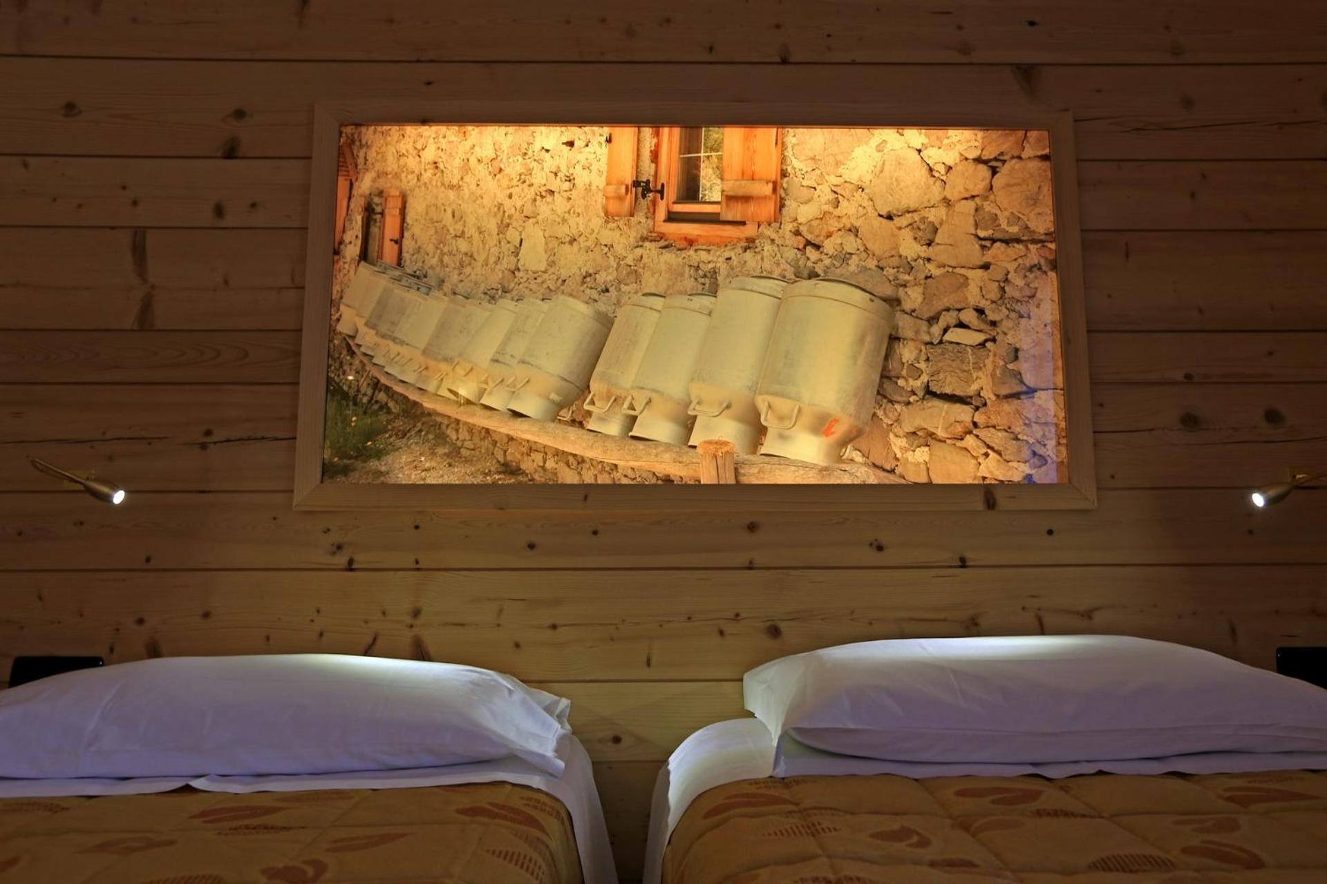 Hotel Ladina Campitello di Fassa Eksteriør bilde